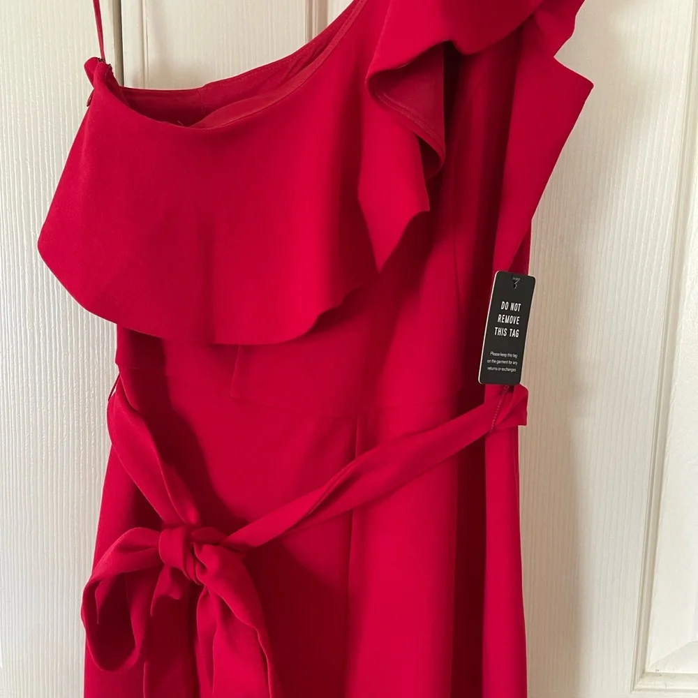 Express One-Shoulder jumpsuit - Picture 2 of 4